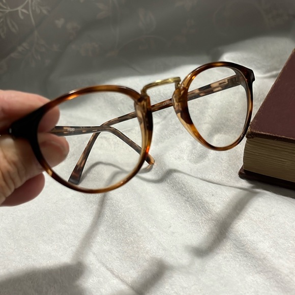 Vintage gold trim eye glasses
